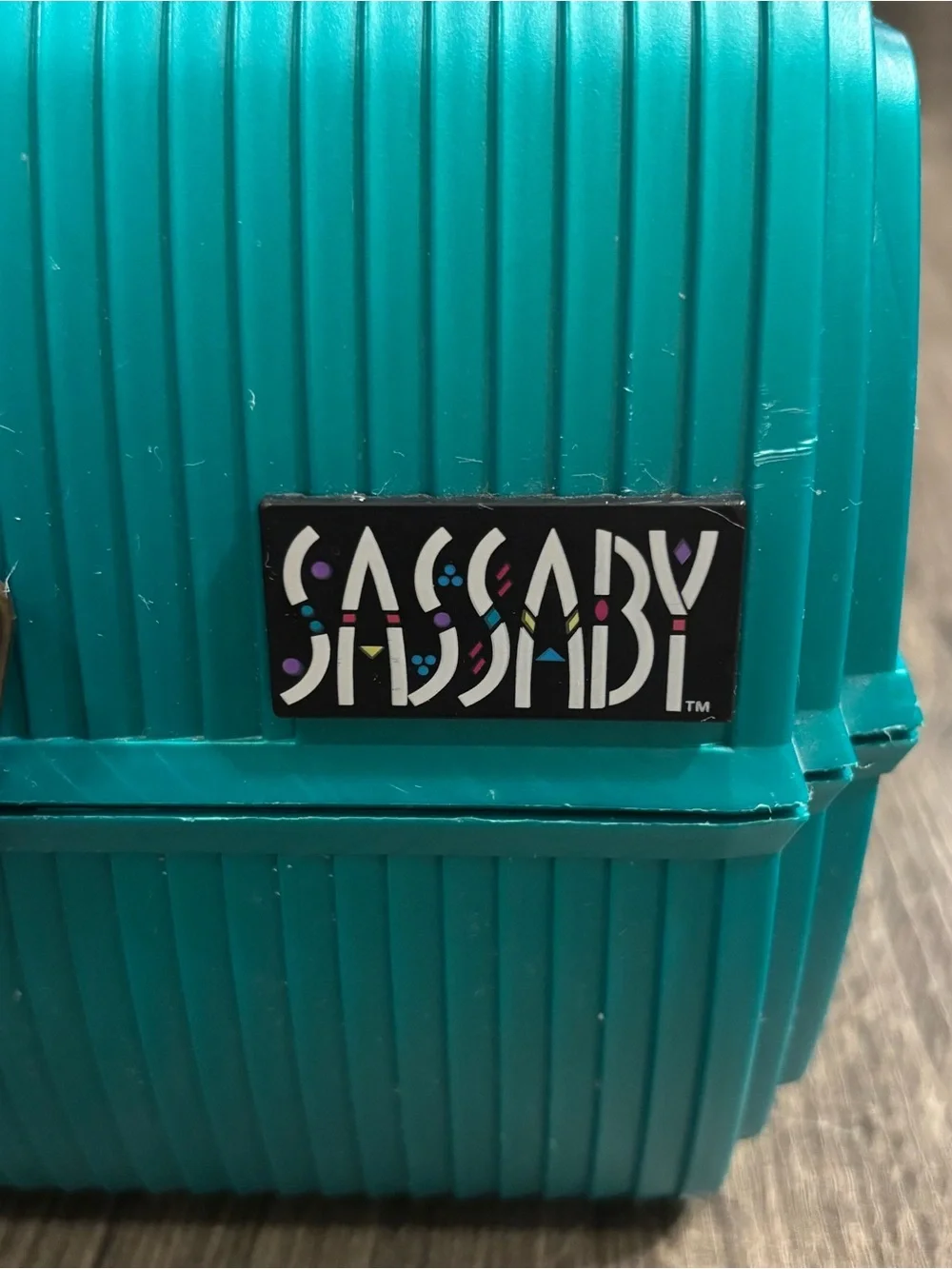 Sassaby vintage green